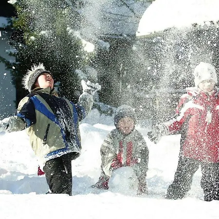 Holiday Village Naturel Hoteldorf Schonleitn Latschach Ob Dem Faaker See Okt02506 Cya Faak am See