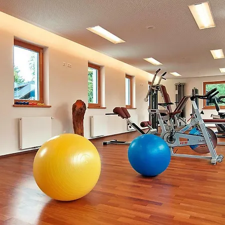 Holiday Village Naturel Hoteldorf Schonleitn Latschach Ob Dem Faaker See Okt02506 Cya
